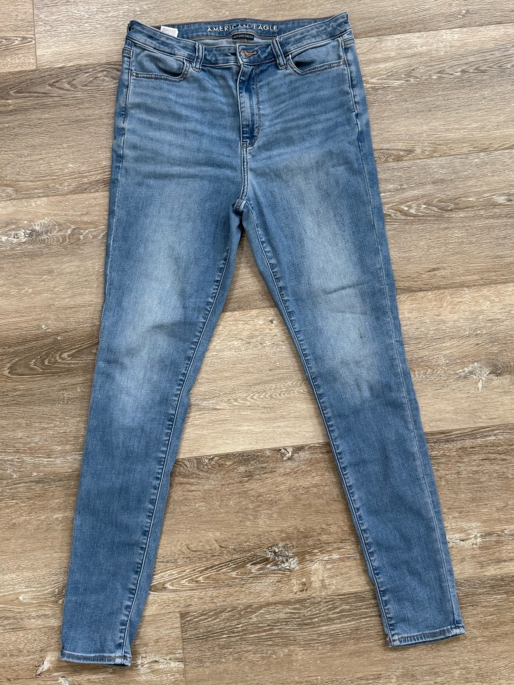 American Eagle Outfitters Light Blue Skinny Jeans